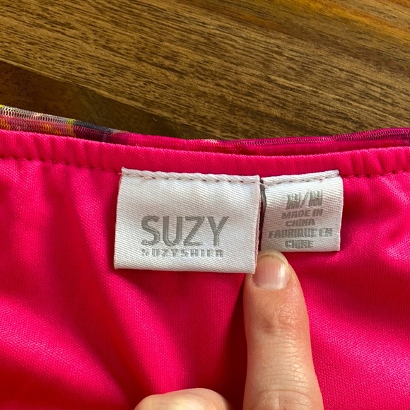 2/$10 ♥️ Suzy Shier Floral Strapless Dress - Picture 3 of 5